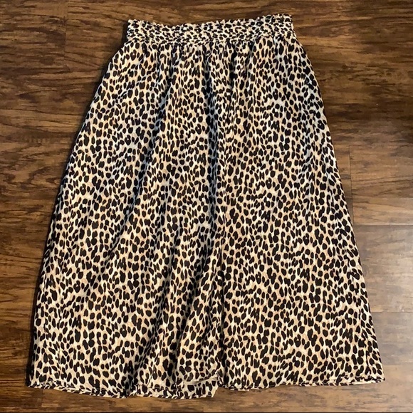 LOFT Dresses & Skirts - Mid-length Leopard Skirt with elastic waistband